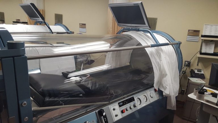 Monoplace Hyperbaric Chamber 3 ATA for Sale – Oxygen Therapy Chamber HBOT Unit